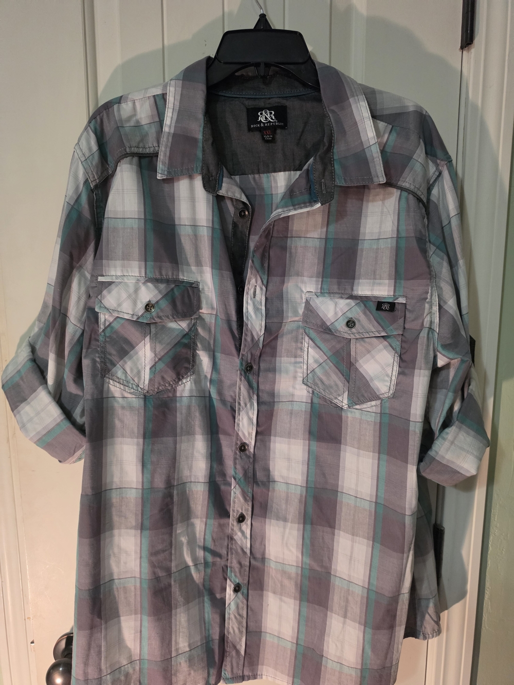 Rock & Republic Men's Gray Plaid Button-Up Shirt